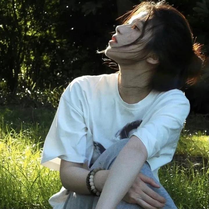 女人是英雄